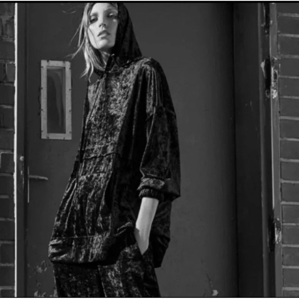 Zara Black Crushed Velvet oversized Hoodie